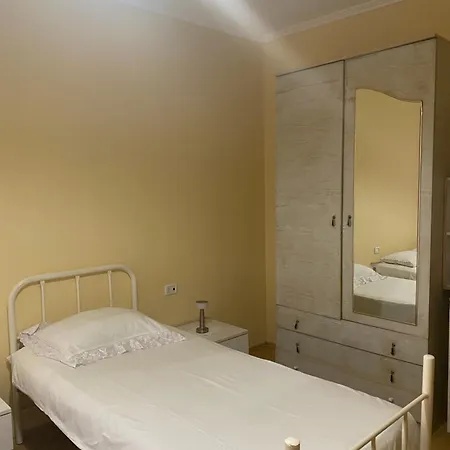 Apartamento Tomi Apartment