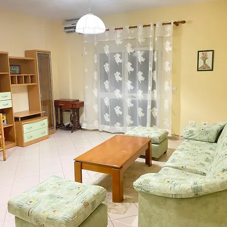 Tomi Apartment Apartamento *